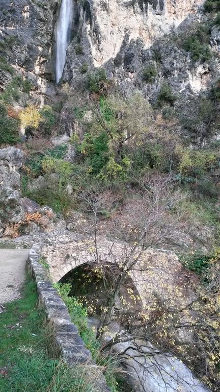 "Les Lauriers" Chambre Independante Avec Terrasse Privee Moustiers-Sainte-Marie Zewnętrze zdjęcie